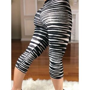 Nike Dri Fit Leggings L Black Printed Zebra